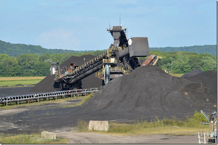 Stacker-reclaimer. Cora IL. Watco coal terminal.