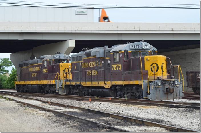 OC 7573 is an ex-Conrail “GP10”. OC 7573-6642. Brier Hill OH.