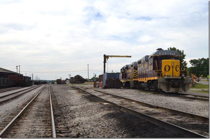 Looking west. Vallourec Star has a large tube mill on the left. I’m not sure whose railroad this used to be...perhaps the Erie. We are in the community of Brier Hill OH. OC 8713-8712.